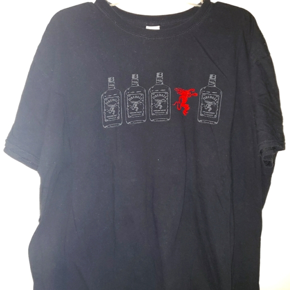 Gildan Other - 2XL Tee